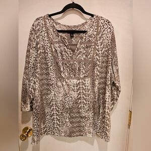 Erika Green and White Printed V-Neck Tunic